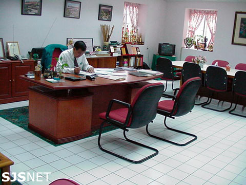 office-3.jpg